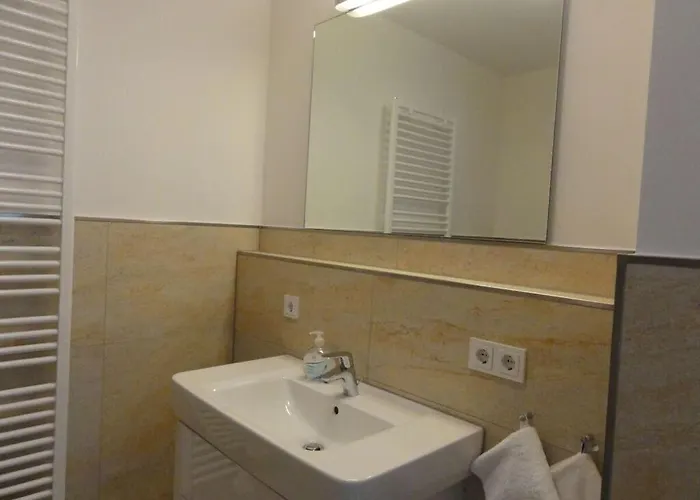 Sea View - Tower A 4 04 * Baabe